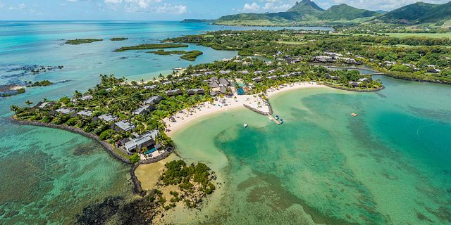 Mauritius coastline and islets tour helicopter flight (10)